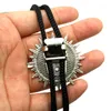 Ras du cou BOLO-0072, horloge mécanique, cravate Bolo, tendance, Steampunk, dôme en verre, bijoux coulissants, cravates en métal pour hommes