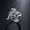 Cluster Anneaux National Style Tiger Ring Retro Male Zodiac Trend ouvre des bijoux en argent dominateur pour hommes