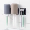 Ensemble d'accessoires de bain 1/2 PCS ABS porte-brosse à dents avec organisateur de tasse crochet mural suspendu accessoires de salle de bain articles de toilette brosse autocollant