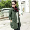 Kvinnors dike rockar kvinnor vindbrytare 2022Female Autumn Korean stor storlek Fashion Mid-L￤ngd Casual Army Green Hooded Unique Coat