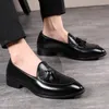 Scarpe eleganti Nappa da uomo Oxford da ufficio di grandi dimensioni Slip on Mocassini da guida da uomo formali da matrimonio in pelle firmati da barca