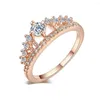 Anneaux de mariage Micro-instructions Crystal Rose Gold Crown Ring haut de gamme atmosphérique Female Jewelry Engagement