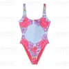 الموضة مثير ملابس السباحة محب مبطن نساء 039S Onepiece Swimsuits في الهواء الطلق الشاطئ أعلى النسيج ضمادة مصمم فاخر Wear6158277