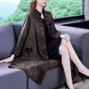 Kvinnors trenchrockar Autumn 2022 Windbreaker Retro Tryckt Classic Disc Buckle Chinese Style Women's Loose Jacket Trend Shawl Coat M630