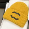 Designer merk heren beanie hoed dames herfst en winter kleine geurstijl nieuwe warme mode all-match CE letter gebreide muts