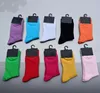 Носки для брендов мужские носки женские носки Pure Cotton 10 Color Color Sport SweatWicking Nops Alphabet Nk Print