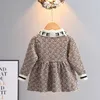 의류 세트 훌륭한 품질의 아기 소녀 니트 공주 드레스 인쇄 된 어린이 긴 소매 드레스 어린이 bowknot 드레스 1-6 년