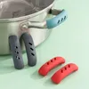 2 pcs Silicone Four Mitt Isolation Thermique Gant Casserole Oreille Pan Pot Titulaire Four Grip Anti-hot Pot Clip Cuisine Accessoires b1027