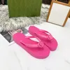 Slajdy marki Kampy na zewnątrz Klasyczne jambskin g flip-flops seksowne luksusowe top skórzane letnie letnie designerskie platformę plażę plażę czarny biały żółty zielony różowy