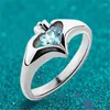 Anéis de casamento Moda Temperamento Coroa Coração em forma de cor de cristal azul para mulheres acessórios de joias