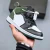 Designer 1 Kid Basketball Shoes Infants Toddler Childrens Pine Green Game Royal Scotts Obsidian Chicago Bred trainers Sneakers Sports