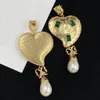 Luxe ontwerper met Heart of Heart bengelen kroonluchter groene edelsteen messing retro oorbellen voor dames verjaardagsfeestje cadeau sieraden