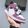 المصمم 1 رضيع كرة سلة لكرة السلة الأطفال الصغار أطفال باين الأخضر اللعبة الملكية Scotts Obsidian Chicago Bred Trainers Shooleles Sports