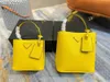 Bucket Bag Designer Carteira De Couro Moda Bolsas Luz Luxo Multicolor Prático Para Mulheres Clássico Famoso Marca Compras Bolsas 221028