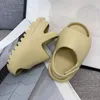 Dzieci małe dzieci piankowe kapcie Baby Eva buty dla chłopców projektant Designer Antiskid Sneakers Kid Painers Slajdes Niemowlęta dziecięce buty Buty Bone Sandały z żywicy kości 23-35