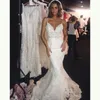 Affascinanti abiti da sposa da sposa con apertura sul retro in pizzo a sirena bianca Abiti da sposa con applicazioni di spalline per abito formale da sposa