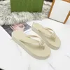 Slajdy marki Kampy na zewnątrz Klasyczne jambskin g flip-flops seksowne luksusowe top skórzane letnie letnie designerskie platformę plażę plażę czarny biały żółty zielony różowy