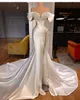 Abito da sposa a sirena con perle di lusso con spalle scoperte Abiti da sposa spaccati con perline Abiti da sposa abiti da sposa