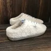 Luxe Altın Tasarımcı Sneakers Süper Yıldız Kadınları Peluş Loafer Sıradan Ayakkabılar İtalya Moda Süperstarı Beyaz Yapmak Kirli Lia Woman9677309