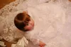 女の子のドレス素敵な白いチュール洗礼服の女の子のためのアプリケーションビーズレースバプテスマかわいい最初の聖体