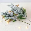 Dekorative Blumen Kiefernnadel gefälschte Pflanze künstliche Blumenzweig für Weihnachtsbaum Dekoration Zubehör DIY Blumenstrauß Geschenk Grün Faux