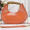 Cuir de crocodile estampé brillant Bianca Mini Hobo Sac à main de créateur avec poignée en métal sculptural de couleur dorée Sangle de chaîne amovible avec coussinet en cuir Sacs à bandoulière