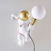 Lampes murales d'astronaute en résine