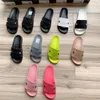 2022 chinelos de chinelos anti-esquipadores planos sapatos de praia moda sand￡lias macias e ￠ prova d'￡gua