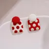 أقراط عشيرة الإحساس بالمراب اتجاه الشاي في 2022 Retro Red and Black Polka Point تصميم فريد من نوع