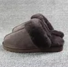 Kvinnor Australien Snöstövel Suede Sheepskin Pälsfodrad Slides Winter Shoes Black Chestnut Boots Platform Tazz Men Winters House Shoes 35-42