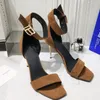 Buckle 105mm suède sandalen stiletto mode hiel echte lederen pompen avondschoenen dames met hoge hakken luxe ontwerpers enkel wrapping schoen fabrieksschoenen schoenen