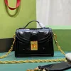 Zincirler Crossbody Bag Omuz Matelass Tote Çanta Çanta Mini Kadın Çanta Nakış Harfleri Düz İplik Hasp Donanım Büyük Kapasite Çantası Çıkarılabilir Kayış