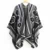 Écharpes 2021 femmes hiver réversible surdimensionné couverture Poncho Cape châle ouvert avant Cardigans femme Ruana244c