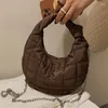 Kvällspåsar avslappnad damkedja ner axel vinter mode trend crossbody väska för kvinnor grön shopping handväska kvinnlig handväska