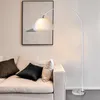 Moderne Eenvoudige Woonkamer Bank Vloerlampen Designer Minimalistische Slaapkamer Nachtkastje Creatieve Sfeer Verlichting Witte Acryl Verlichting