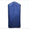 Les sacs à vêtements de rangement couvrent les vêtements suspendus adaptés au stockage des robes, des costumes, des manteaux. Le vêtement peut fournir de la propreté et un gain de place pour votre garde-robe.