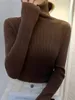 Femmes pull col roulé pull automne à manches longues mince élastique coréen Simple basique pull dessus de couleur unie