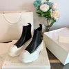 2022 TOP Women Boots Bee Classic Leather Designer Thick-soled Desert Martin White Star Trail short shoe size 35-40 mkjkkk0000005
