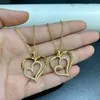 Collane con ciondolo Collana romantica con doppio cuore d'amore placcato in oro per donna Micro intarsio C Z Catena regolabile Gioielli regalo avanzati