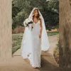 Dernière plage une ligne dentelle robes de mariée dos nu décolleté en V avec bretelles robe de mariée pour la mariée Sexy en vente