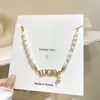 Choker 2022 Koreansk mode Pearl Chain Halsband Lucky Letter Star Designer Luxury Collar For Women Girls Clavicle