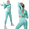 Tenue de yoga Sport Sport Sport Suit Gym Workout Vêtements Crop Fitness Crop Top et Scrunch Buleggings Set 2pcs