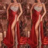 Sexy High Side Split Sequins Robes de bal Robes de satin rouge foncé Satin Robe de soirée Brides Dromme Robes formelles Fabriquées sur mesure