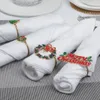 Pierścienie na serwetki Uchwyty pierścieni świąteczne Przyjmowane dekoracje stolika metalowa tkanka klamry na dom Nowy Rok 2023 Navidad Noel Decor Dorad dostarczenie smtdo