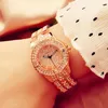 Montres-bracelets Mode Femmes Cristal Quartz Montres De Luxe Diamant Robe Dames Montre-Bracelet Relogios Femininos Saat Femme Horloge