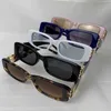 Designer occhiali Occhiali da sole di moda piccoli rettangolo bb donne uomini 2022 design del marchio Ladies Skinny Shopping Outdoor Outdoor Shade Retro di qualità