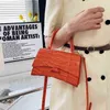 2022 nuova borsa a clessidra da donna per il tempo libero personalizzata con una tracolla Borsa a tracolla nera Borsette quadrate a spalla nera