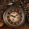 Montres de poche Vintage bois cercle sculpté numéro cadran montre mécanique hommes Unique creux Steampunk rétro horloge chaîne