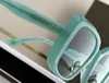 Solglasögon för kvinnor män sommar 716 stil anti-ultraviolet retro platta full ram glasögon slumpmässiga låda