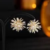 Studörhängen 2022 Trend Korean Shiny Zircon Flower Woman Earring Girls Elegant Fireworks Pearl Statement Fashion Jewets Gifts